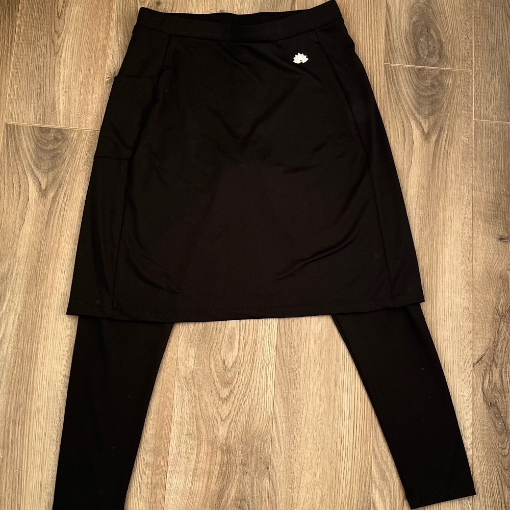 Snoga Athletic Skirt size M